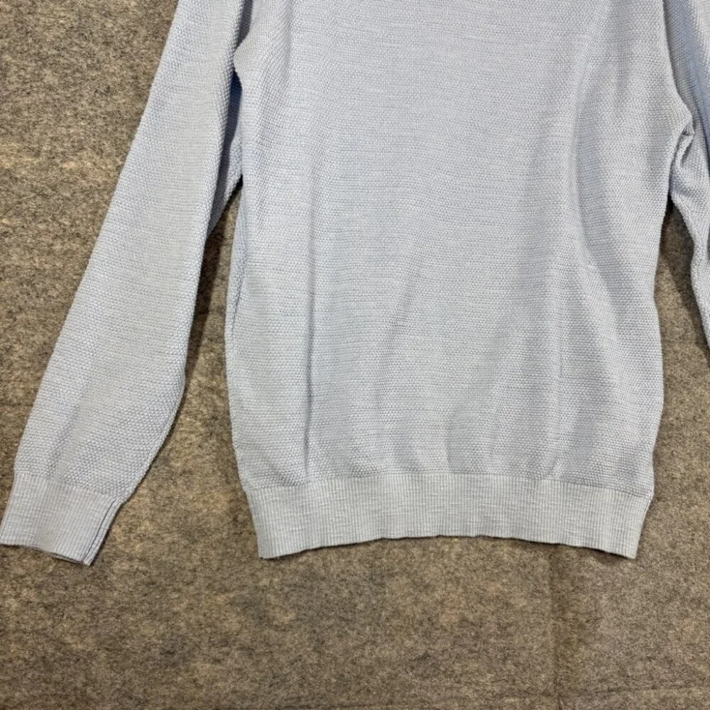 Johnnie-O Light Light Blue Cotton Knit Men's Sweater Size M Casual Golf Pullover